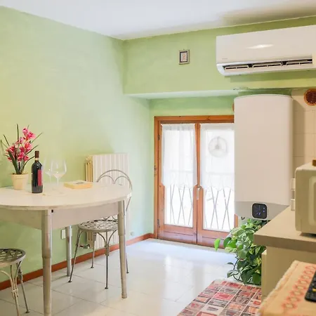 Casa Nella Corte: Ac Wifi Centro / Lago Di Como 公寓 贝拉诺