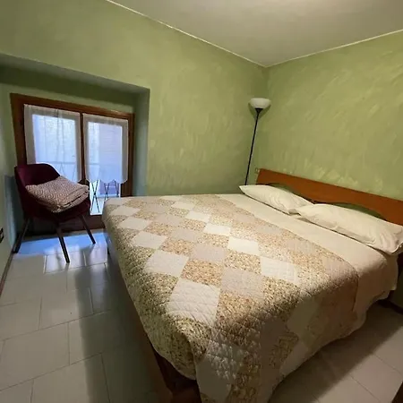 Casa Nella Corte: Ac Wifi Centro / Lago Di Como Bellano